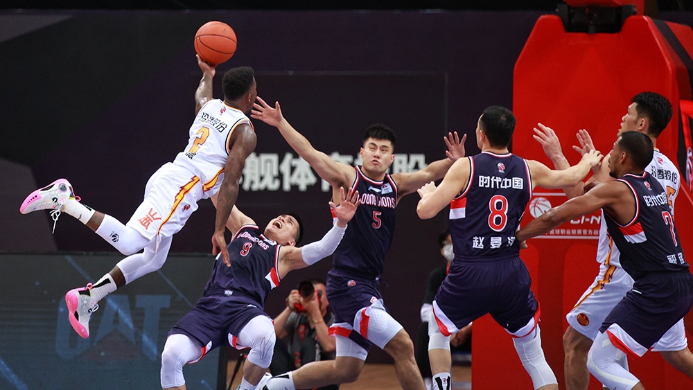 【CBA】兩分險勝山西，廣州隊獲首勝