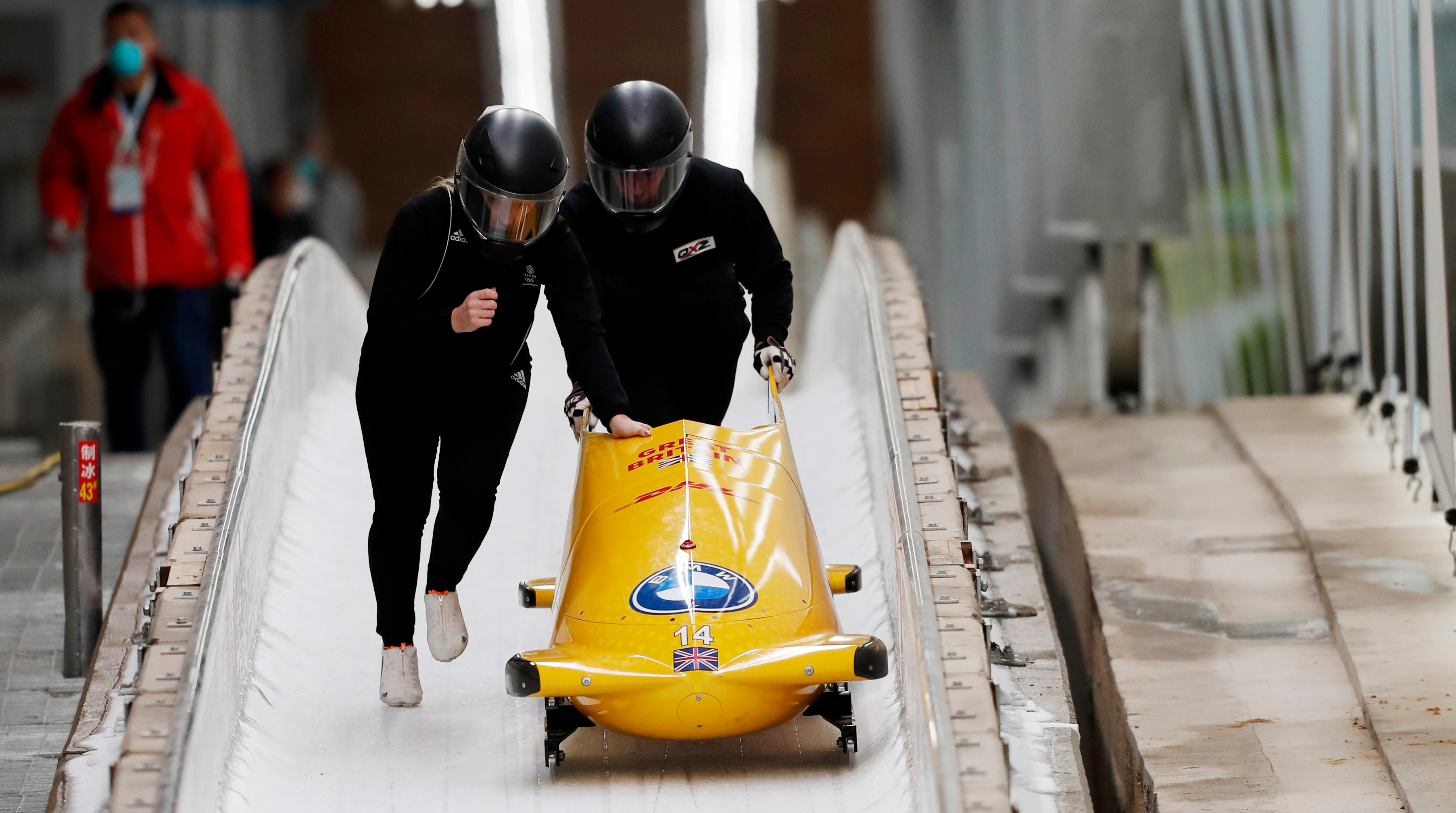 【冬奧】國家雪車雪橇賽道開放，24國選手北京冬奧初體驗(yàn)