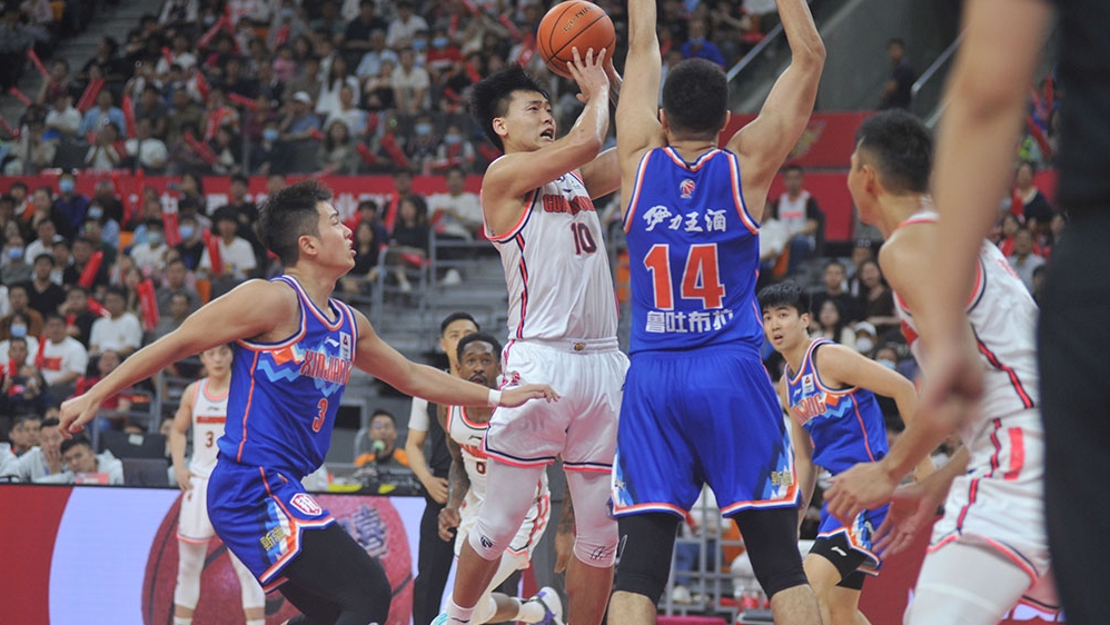 【CBA】新援亮相，廣東宏遠擊敗新疆隊