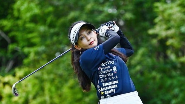 【高爾夫】“楠得友情”公益賽收桿，朱時(shí)茂張連偉率隊(duì)奪冠