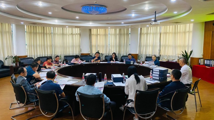 迎目標(biāo)管理評估 促學(xué)校整體提升