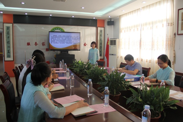 加強少先隊課題研究，助推輔導員科研成長