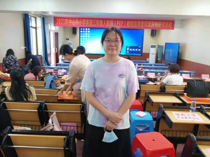 與時(shí)俱進(jìn) 育時(shí)代新人