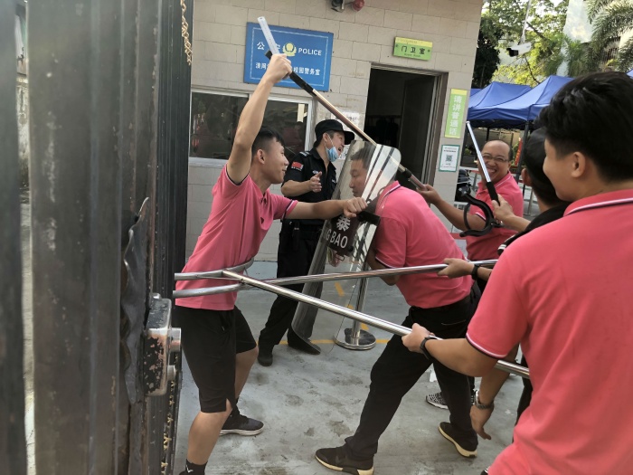 加強反恐防暴演練 共建和諧平安校園