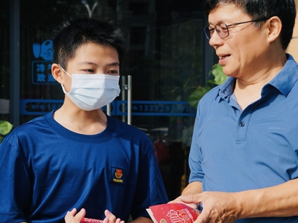 坦洲鎮(zhèn)“消防小衛(wèi)士”國(guó)慶上崗