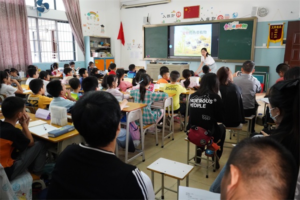 不忘初心共筑夢 跟崗實踐促成長