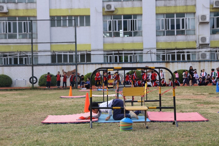 傳承長征魂，展望未來景