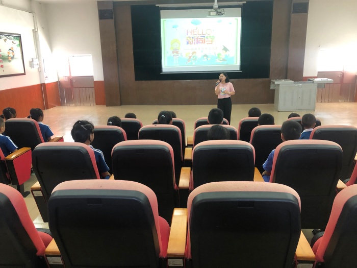 新聯(lián)小學(xué)開(kāi)展插班生適應(yīng)性團(tuán)體心理輔導(dǎo)活動(dòng)