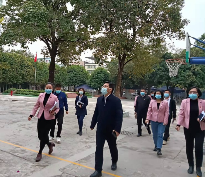 百年大計，教育為本