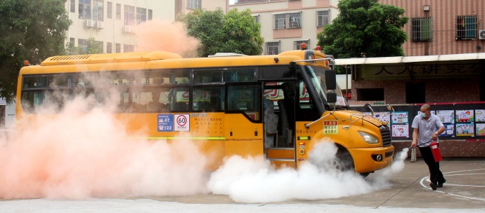 加強校車應急演練，筑牢師生安全防線