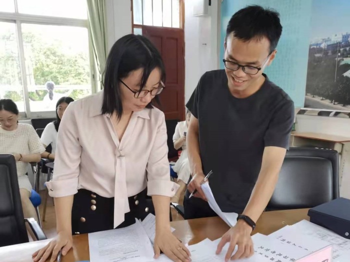 課題開拓思路，專業(yè)引領(lǐng)成長