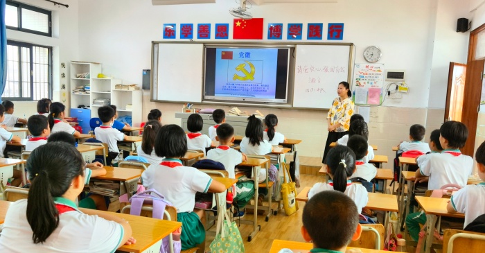 請(qǐng)黨放心，強(qiáng)國(guó)有我