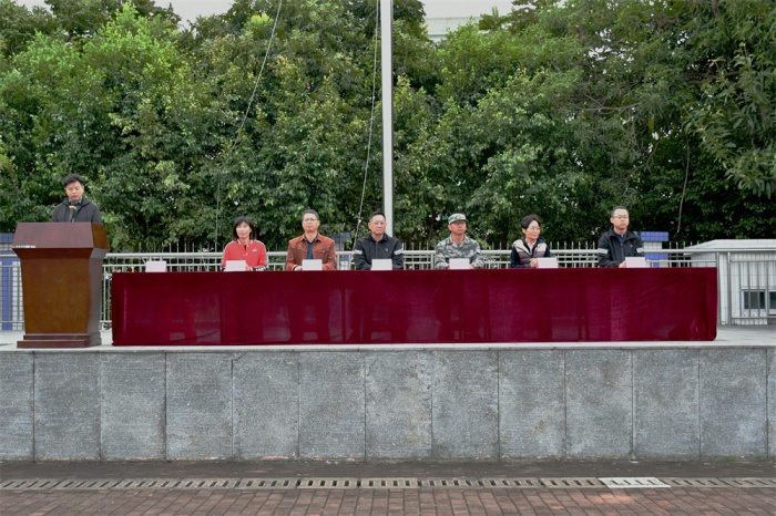 中山市火炬科學(xué)技術(shù)學(xué)校（開發(fā)區(qū)校區(qū)）舉行2021級(jí)新生軍訓(xùn)開營儀式