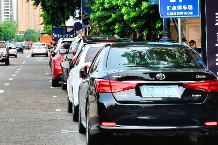 解決停車難，中山小欖將實(shí)行公共車位停車收費(fèi)