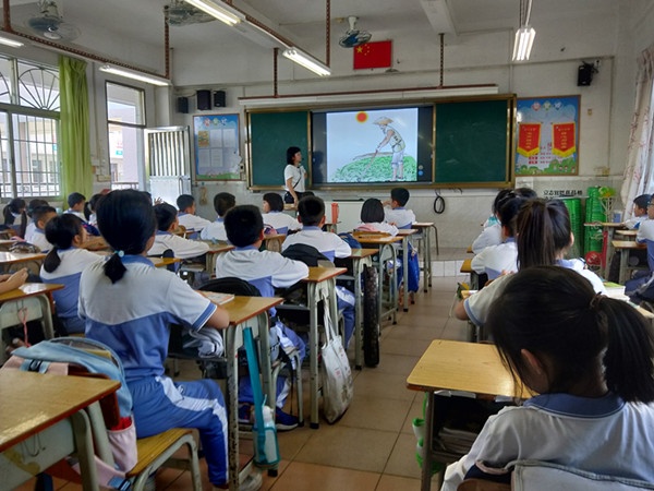 珍惜盤中餐，文明記心間