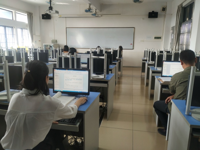 以說促教 魅力綻放---鎮(zhèn)南小學(xué)數(shù)學(xué)青年教師素養(yǎng)比賽(2).jpg