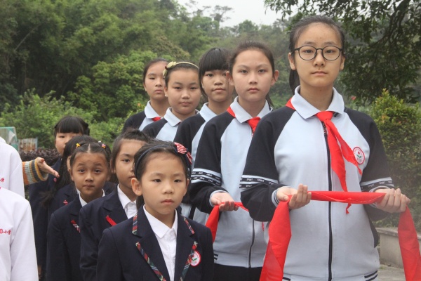 新隊(duì)員入隊(duì)儀式