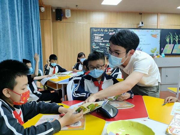 1649499547124035030.jpg 英語課2.jpg