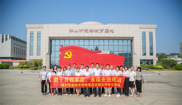 1663206038836010249.jpg EV9A1062.jpg