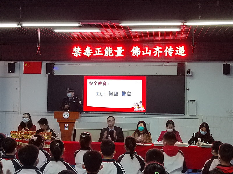 1675759329543025593.jpg 何.jpg