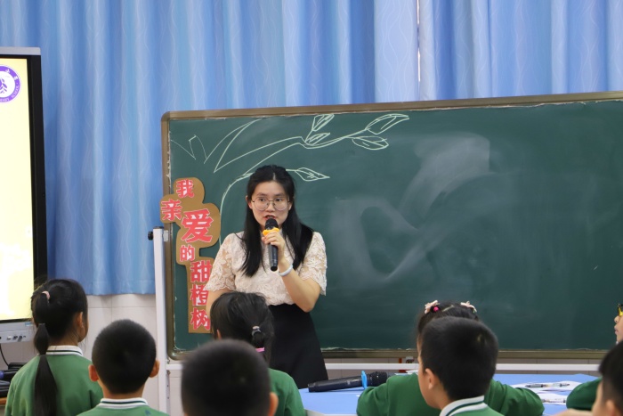 梁桂英老師上課照片.JPG