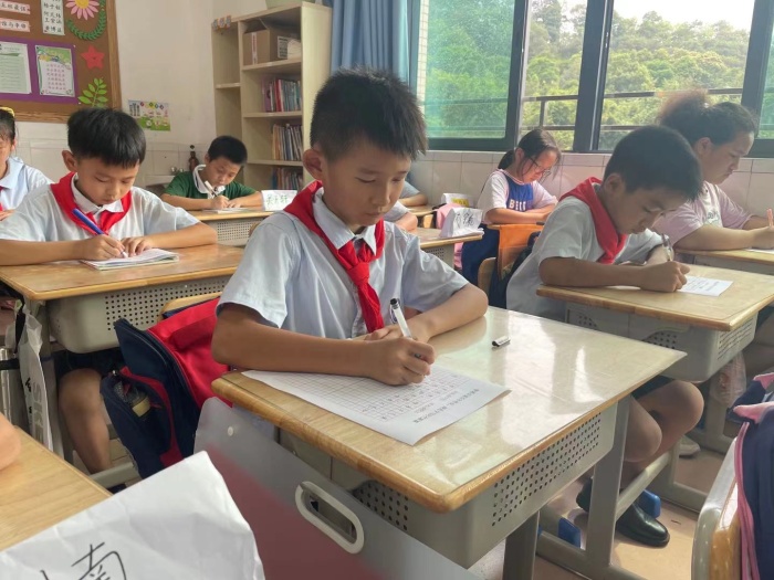 學(xué)生書寫比賽 (2).jpg