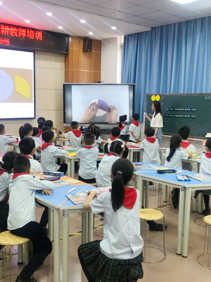 陳雪琪老師上 課.jpg