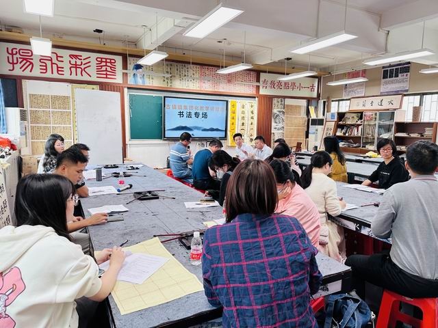 調整大小 02357012b14c67b97bc46e921272745.jpg