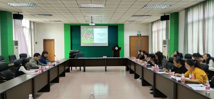 專家引領(lǐng)促成長 課題共研促發(fā)展 1.jpg