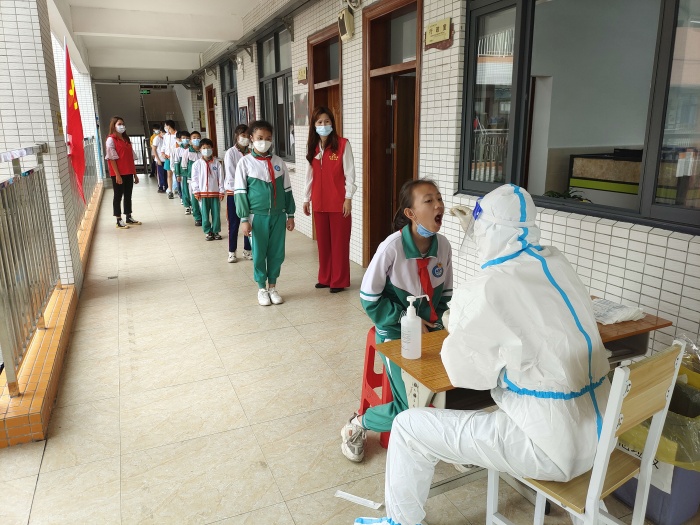 沙欄小學檢測現(xiàn)場照片 (8).jpg