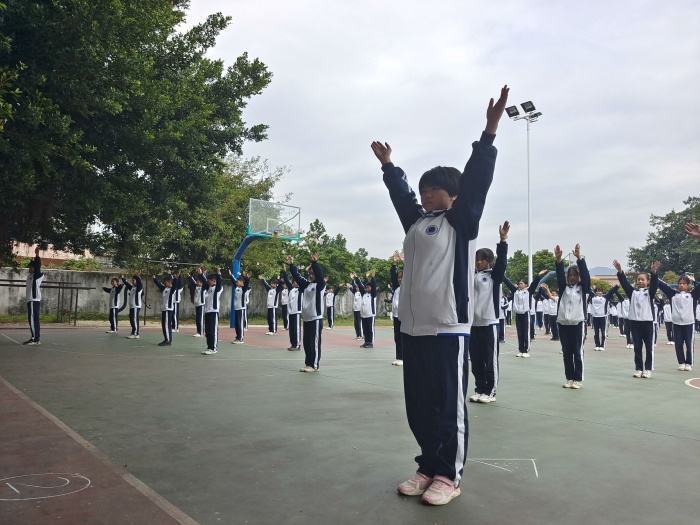 神灣神舟學(xué)校第24屆體育節(jié)活動(dòng) (1).jpg