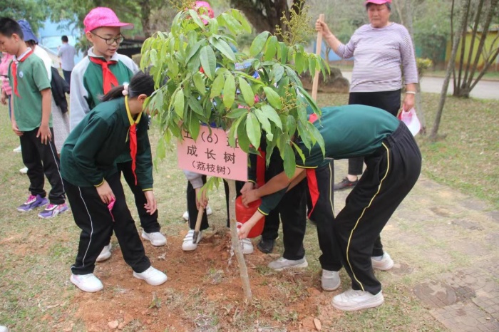 20220311神灣中心小學(xué)首屆開耕節(jié)暨耕讀課程啟動儀式照片 (14).jpg