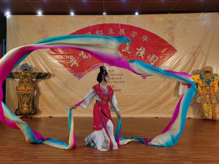 2020-9-25 粵劇進(jìn)校2.jpg