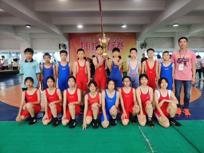 群聯(lián)小學(xué)參加市摔跤錦標(biāo)賽5.jpg