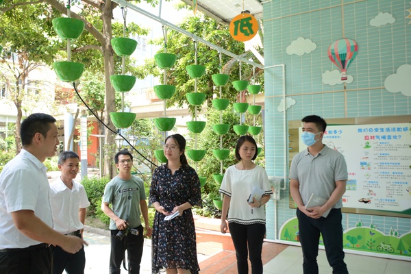 低碳惠普校園專項(xiàng)基金項(xiàng)目組 (3).JPG