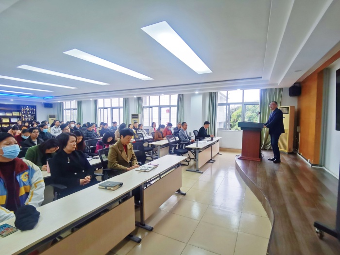 會(huì)場(chǎng)