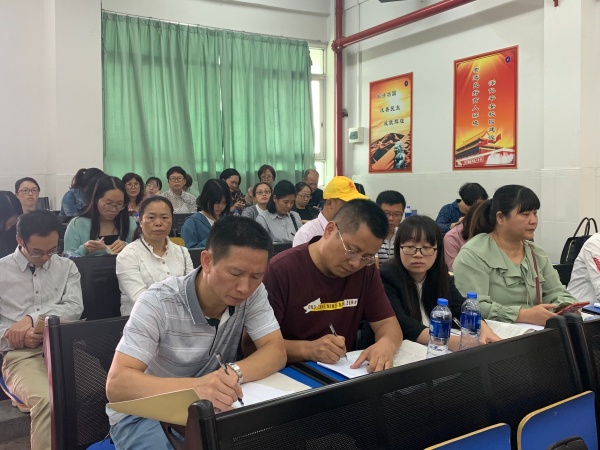 觀摩老師 (2).JPG