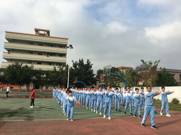 2019年11月28日 神舟學(xué)校舉行第二十一屆體育節(jié)活動(dòng) (3).JPG