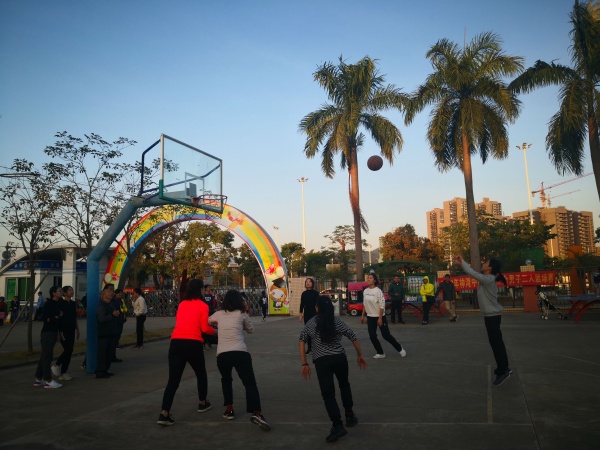 20191204神灣中心小學(xué)教職工籃球賽照片 (11).jpg