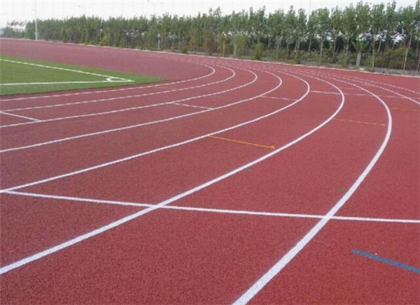環(huán)保透氣型<a href=http://www.wwwyw99966.com target=_blank class=infotextkey>塑膠跑道</a>