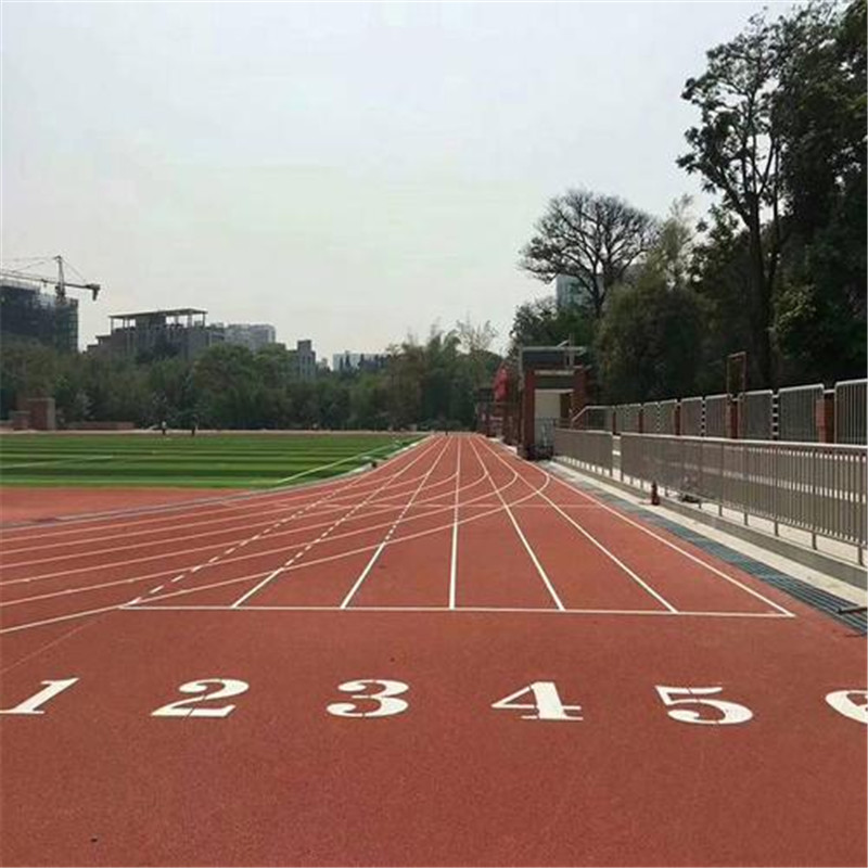 眉山操場<a href=http://www.wwwyw99966.com target=_blank class=infotextkey>塑膠跑道</a>達(dá)創(chuàng) 標(biāo)準(zhǔn)<a href=http://www.wwwyw99966.com target=_blank class=infotextkey>塑膠跑道</a> 源頭廠家