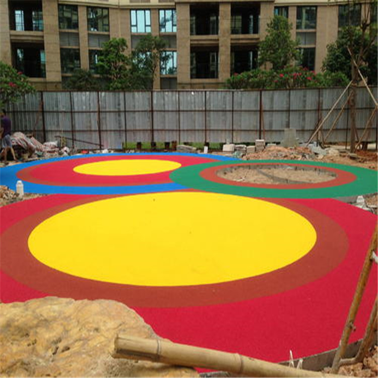 長(zhǎng)春 小區(qū)EPDM<a href=http://www.wwwyw99966.com target=_blank class=infotextkey>塑膠跑道</a> 幼兒園塑膠場(chǎng)地 工廠