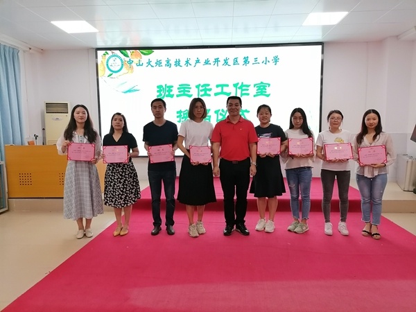 鳳麟已擲地，潤(rùn)物于無(wú)聲