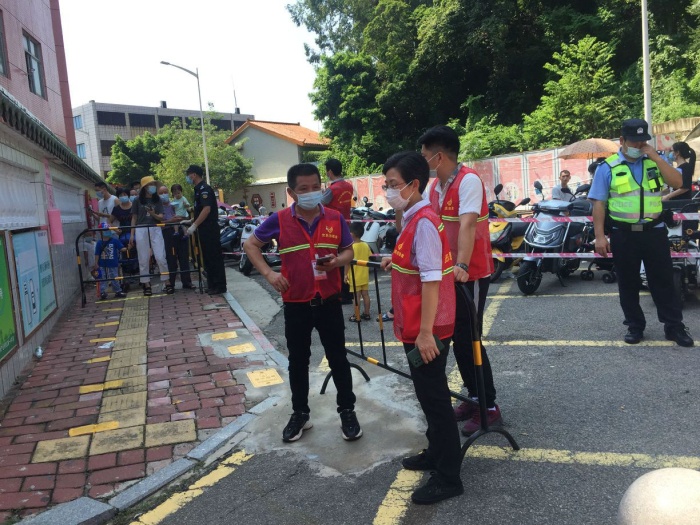 疫情緊，不休假，挺在前，共奮戰(zhàn)