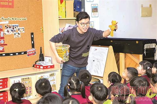 “我想成為一名小學(xué)生！”