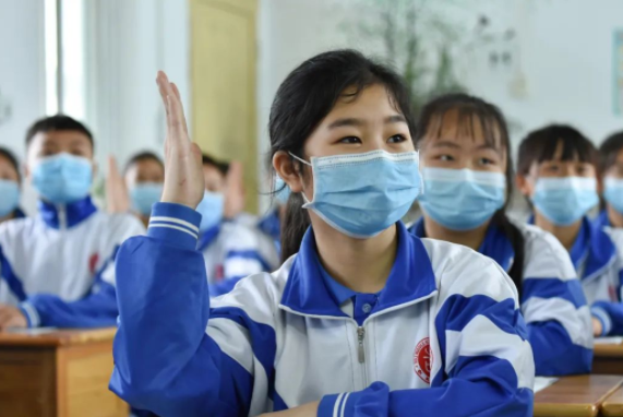 班級(jí)調(diào)座位也有講究？看似毫無(wú)規(guī)律可循，其實(shí)班主任費(fèi)了不少心思