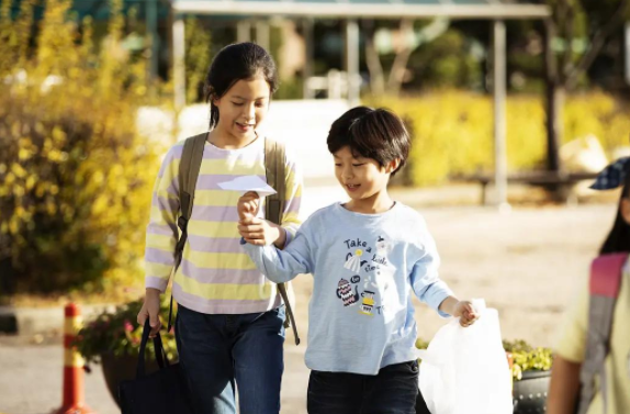 部分地區(qū)發(fā)出消息，為親戚子女無(wú)償補(bǔ)課也不行，老師要提前知曉