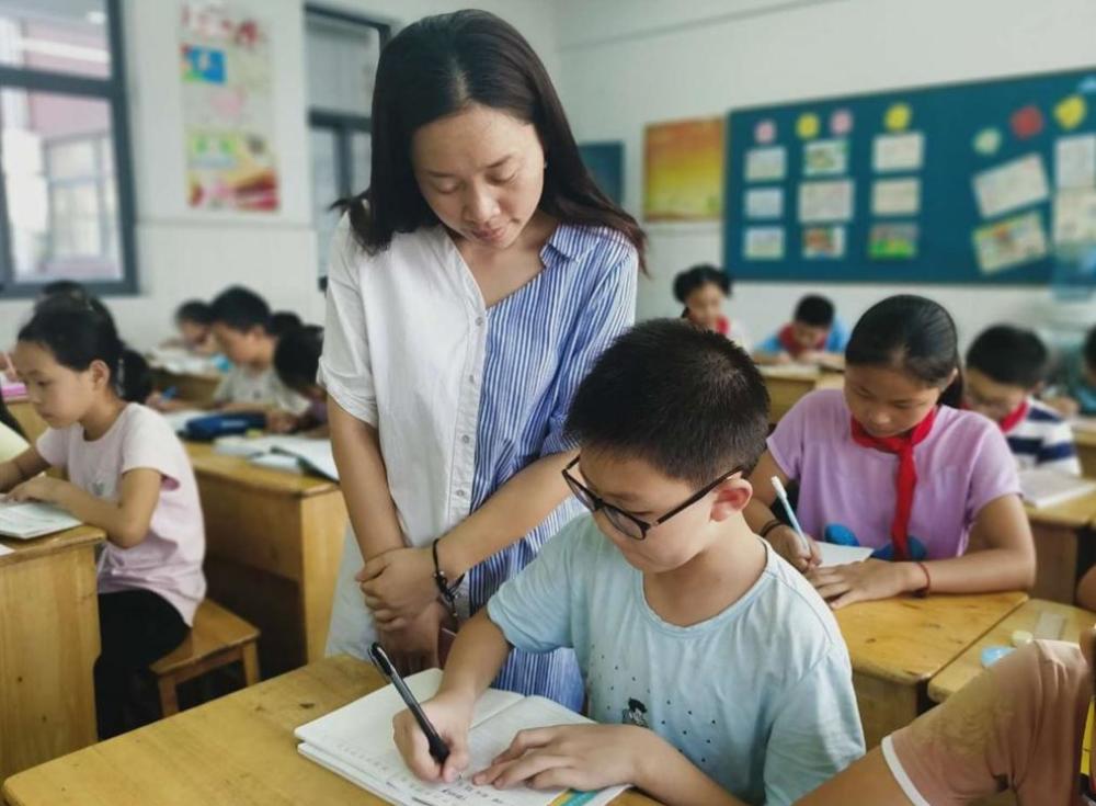 “雙減”政策順利落地，7700萬學(xué)生參加課后服務(wù)，家長給出真實反饋