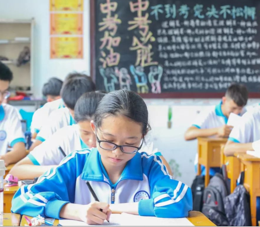 中小學“不考試”，面臨中考普職分流怎么辦？最好提前了解下