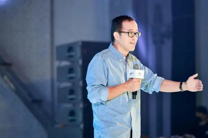 計(jì)劃裁員4萬(wàn)人、宣布關(guān)停最賺錢業(yè)務(wù)后，俞敏洪露面：回歸大學(xué)生業(yè)務(wù)